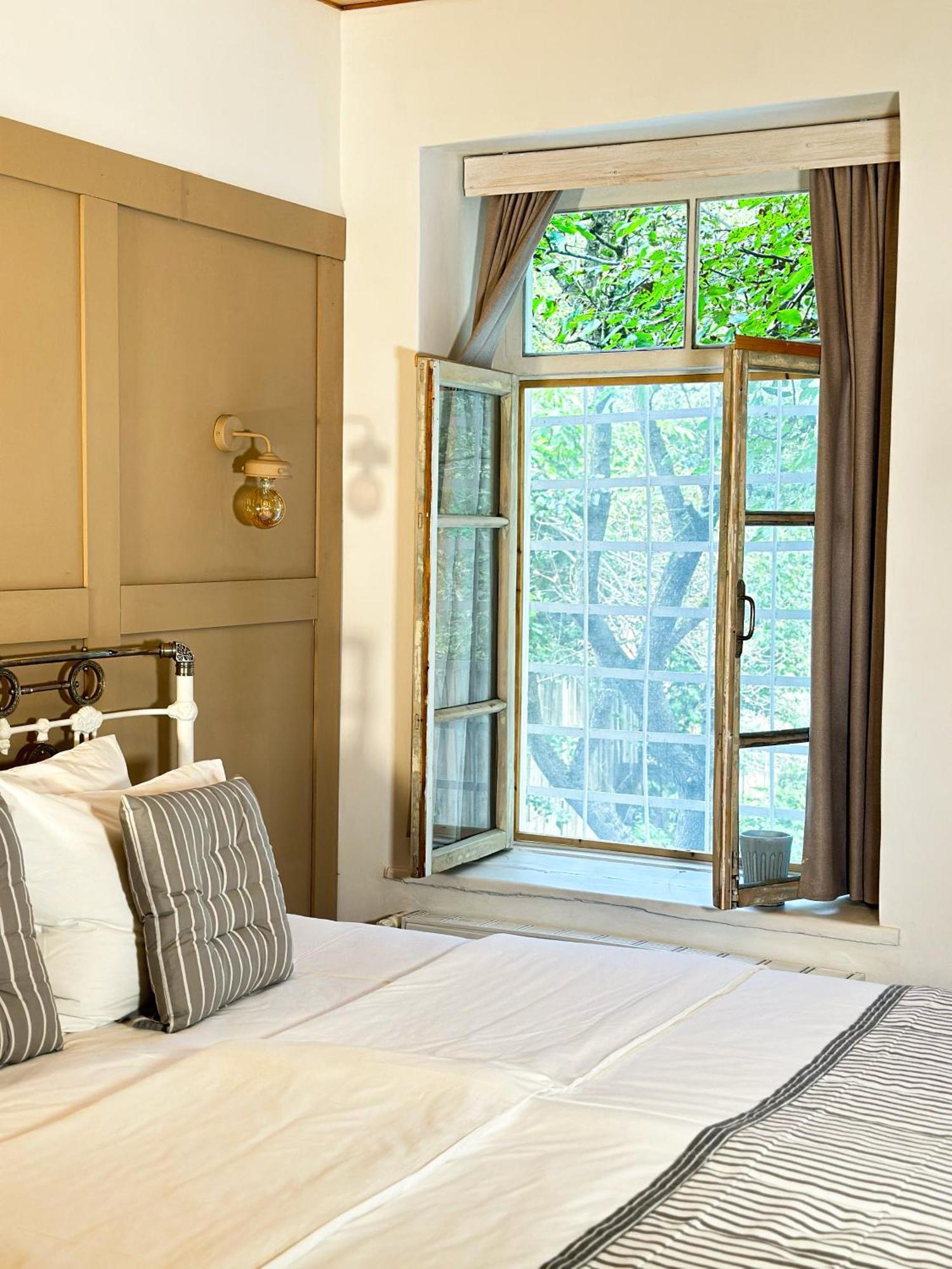 Hotel Durr 32 Dilijan Esterno foto